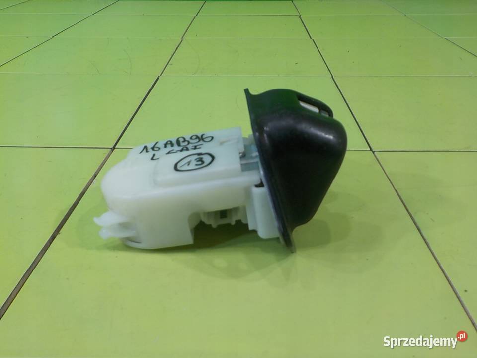 NISSAN LEAF I LIFT AUT 16r HB 5D zamek klapy tyl