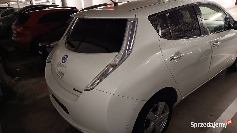 Nissan Leaf 2011 ZE0 Rok produkcji 2011 Warszawa sprzedam