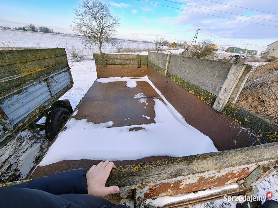 Przyczepa rolnicza z wywrotem Kruszyn