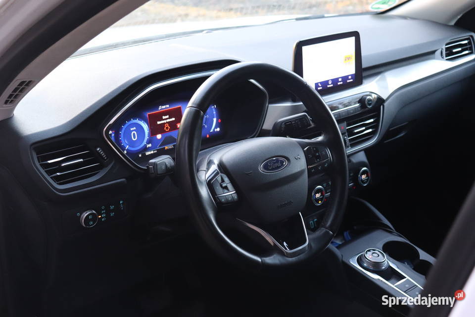 Ford Kuga model 2022r TDCI Starachowice