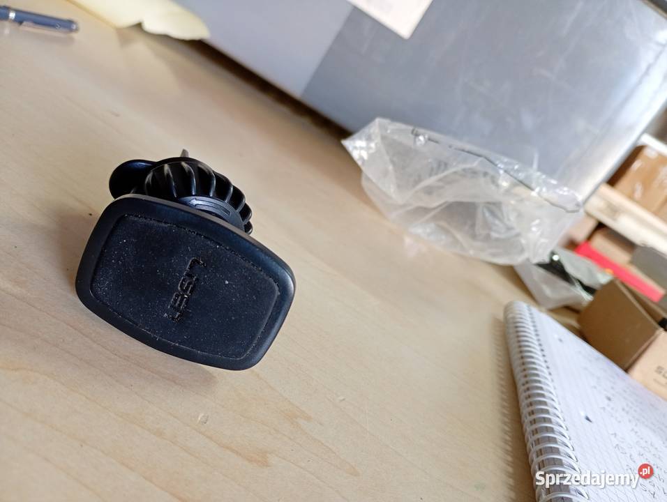 Magnetyczny uchwyt samochodowy LISEN Na telefon