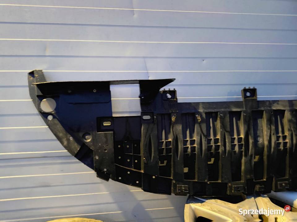 Renault Megane III lift 1214 Osłona dolna pod