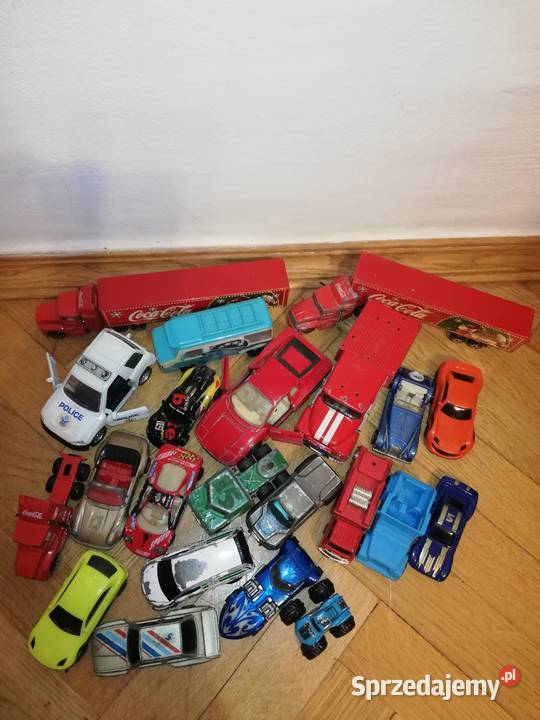 Zestaw 22 samochodów Tanio Warszawa