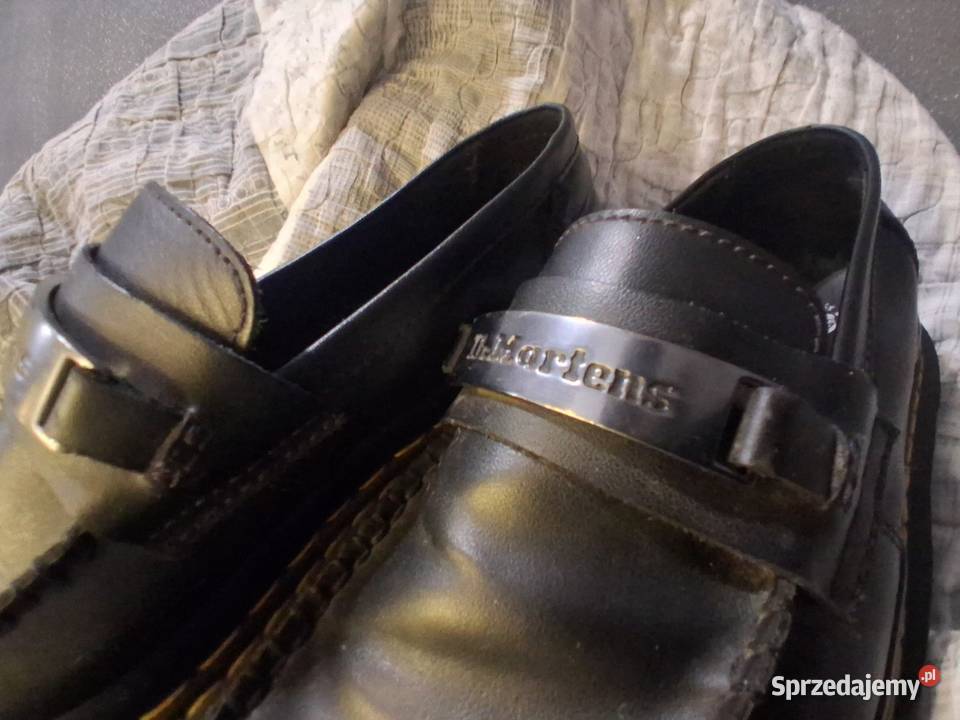 Dr Martens
Półbuty Skóra Kolor Czarny skóra kujawsko-pomorskie Inowrocław