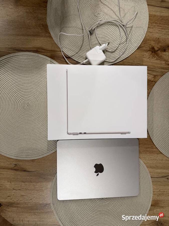 MacBook M2 136 16gb256gb 100 baterii wielkopolskie Koło sprzedam