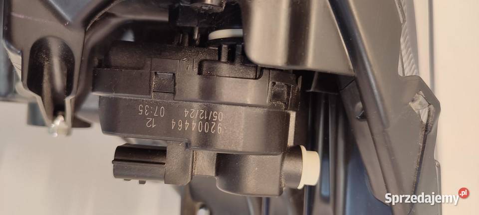 SUZUKI SWIFT MK9 LAMPA PRAWY PRZÓD ANGLIK RHD