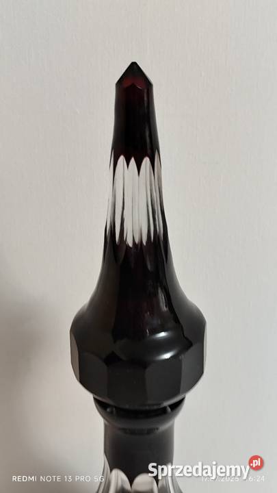 Karafka Kryształowa Rubinowa Pięknie Szlifowana Wiązów