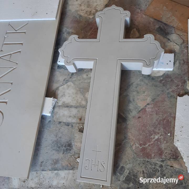 nagrobki i obeliski z piaskowca Szydłowiec