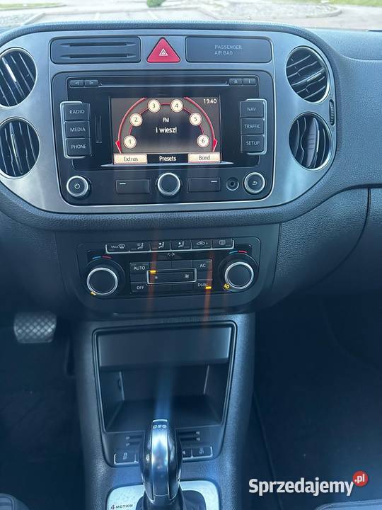 VOLKSWAGEN TIGUAN 20 TDI 2011r DSG 4x4 nieuszkodzony