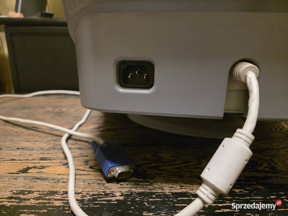 Monitor LG Flatron F700B Łomża