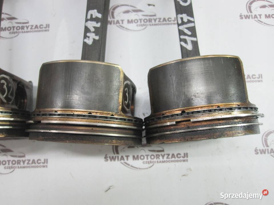 MERCEDES W203 18 B 07r tłok korbowód osobowe Silniki i osprzęt