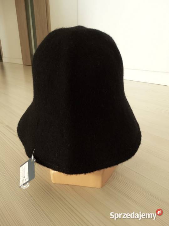 Czapka Kapelusz Bucket z Wełną Czarny Kolor Łomża