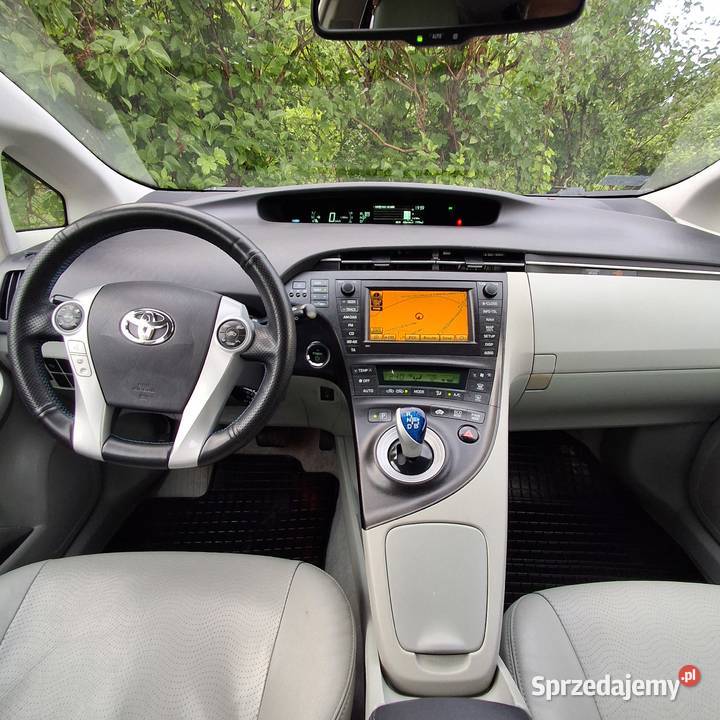 Toyota Prius III 18 Skóra Alu17 Xenon Kamera centralny zamek Elbląg