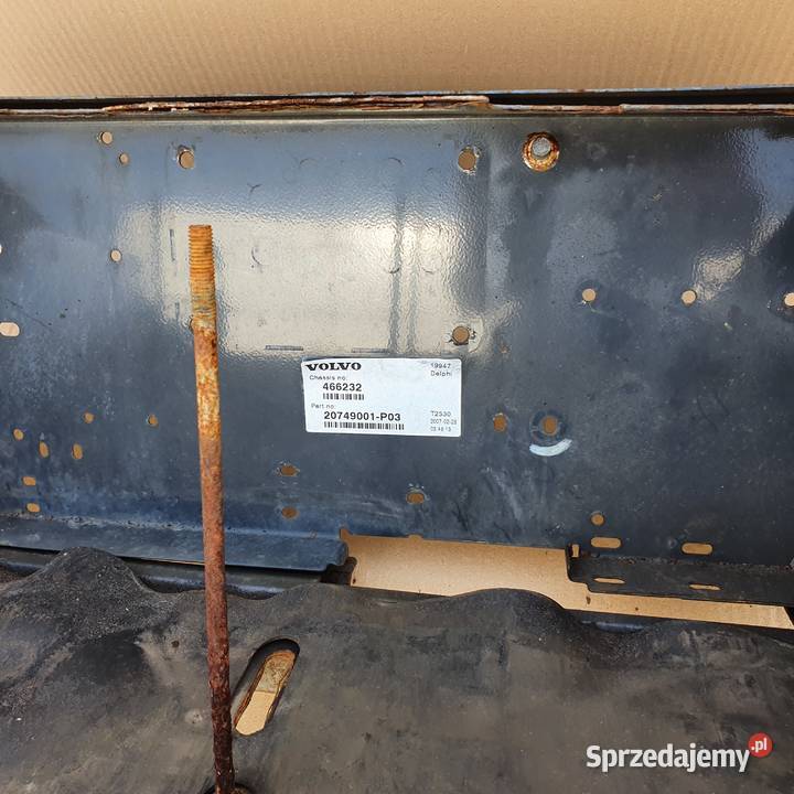 VOLVO FH 12 13 PODSTAWA AKUMULATORÓW SKRZYNKA lubuskie Bieleń sprzedam