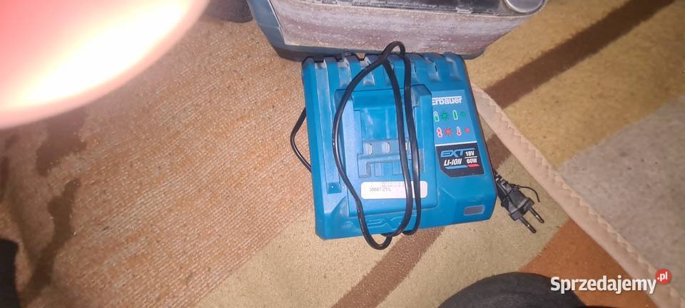 Erbauer 18v czyszczarka tasmowa