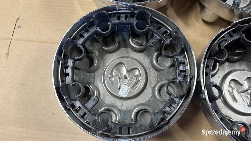 Dekle Dodge Ram do felg na osiem śrub Wejherowo