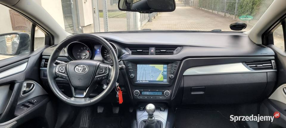 Bezwypadkowa serwis ASO super stan lakier metallic Warszawa