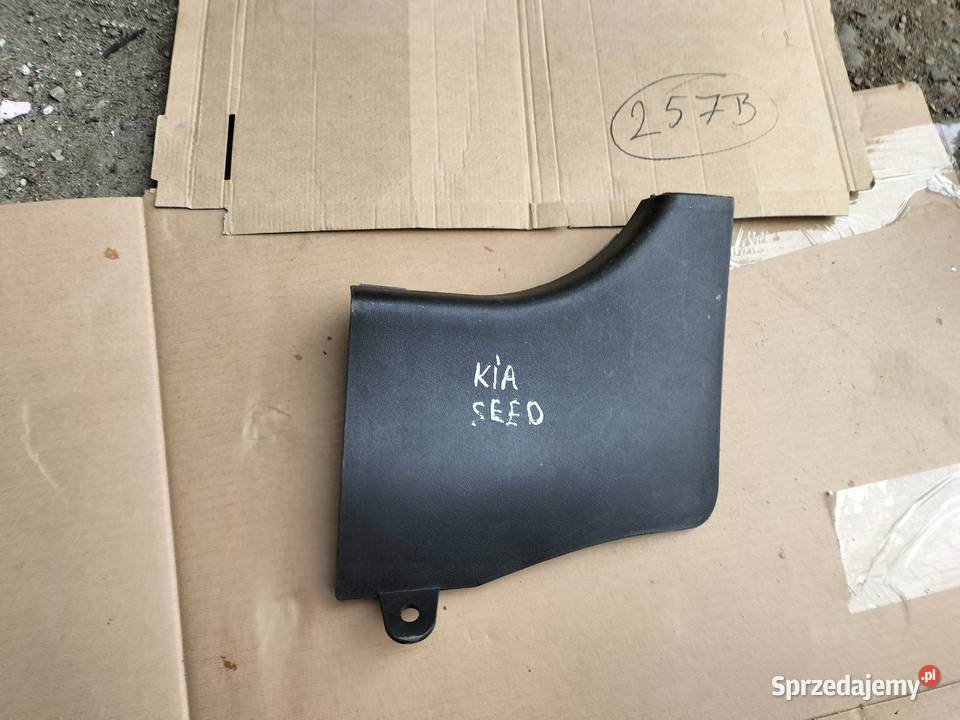 KIA CEED 858261H000 OSŁONA SŁUPKA PROGU PRAWY