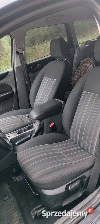 Ford Focus 16 TDCi hak klima 2010r ekonomiczny Środa Śląska