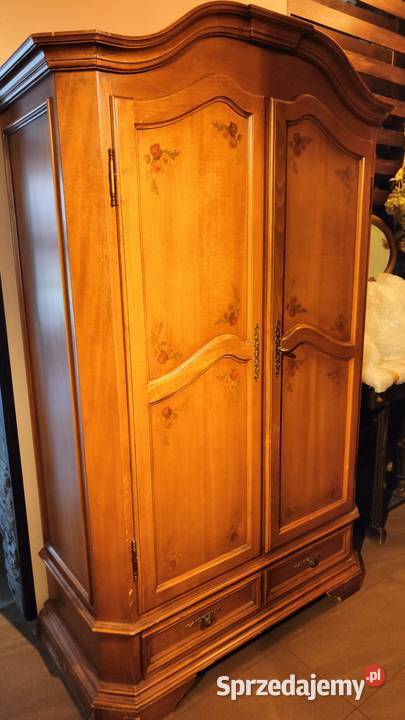 Szafa drewniana włoskiej firmy Selva na wieszaki