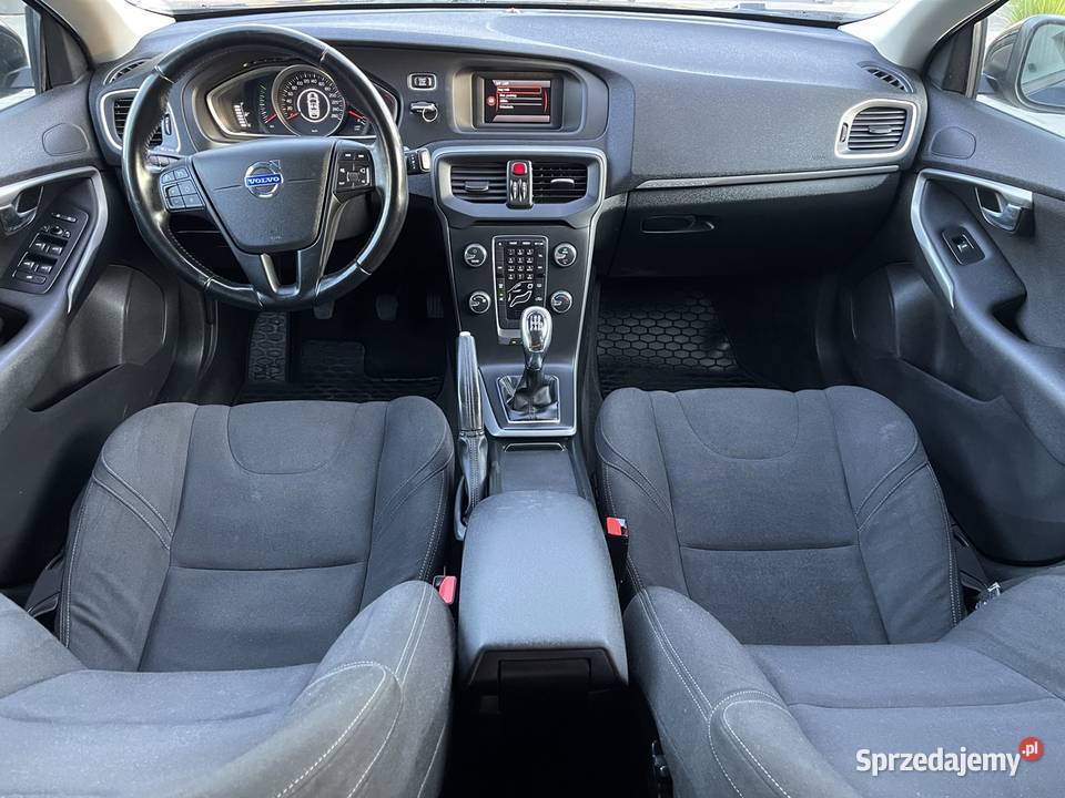 VOLVO V40 Cross Country 20 Diesel 150 5 nieuszkodzony mazowieckie Płock