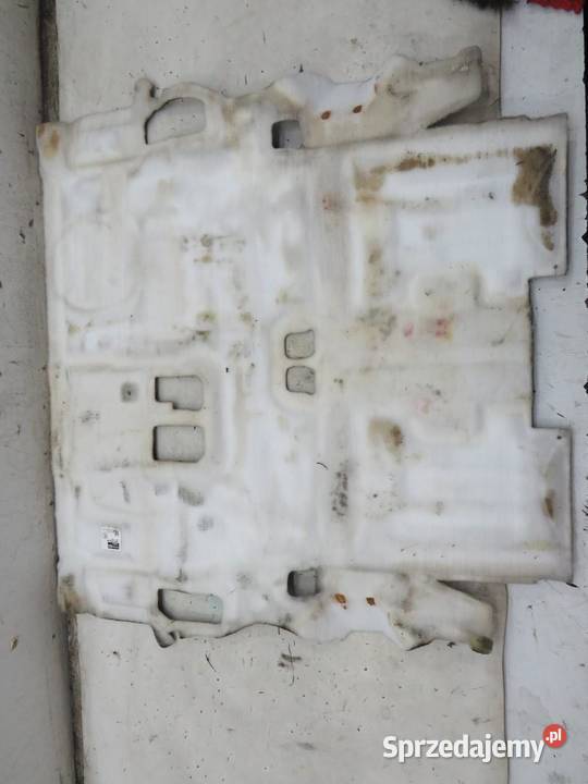 FOTEL FOTELE 2 3 RZĄD PASY DYWAN OUTLANDER III