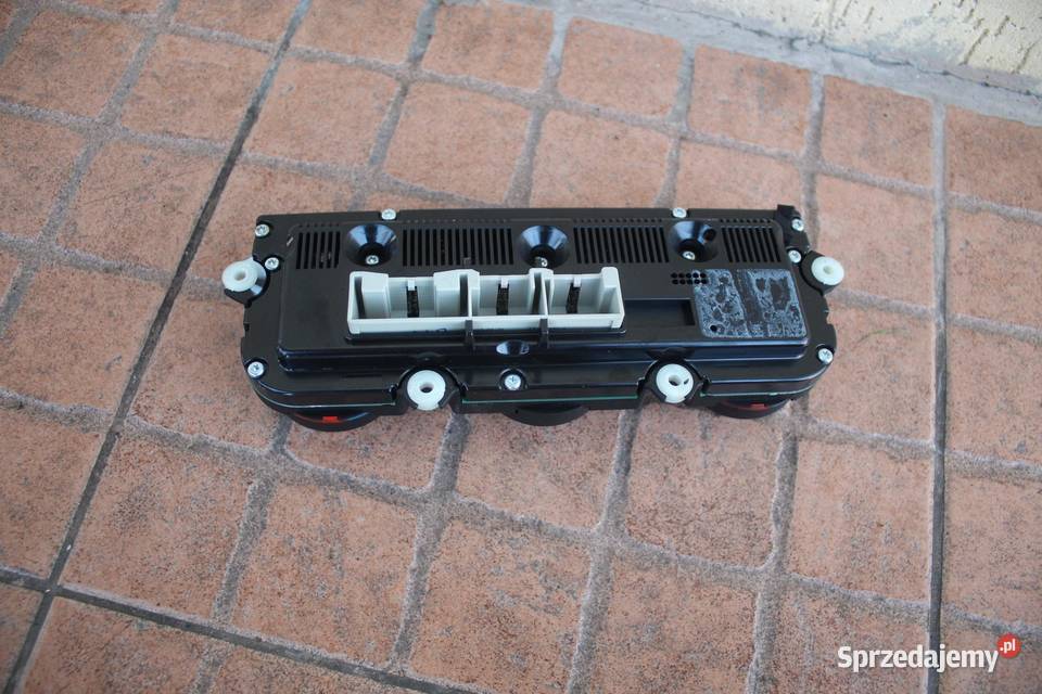 PANEL KLIMATYZACJI VW PASSAT B6