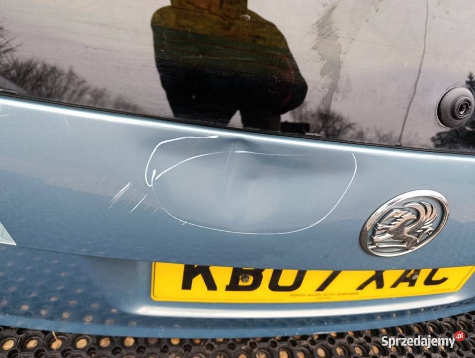 OPEL VECTRA C LIFT KOMBI KLAPA TYŁ Klapy bagażnika Zbierkowo