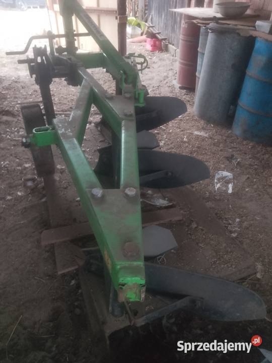 Pług 3 skibowy BOMET Stanisławów