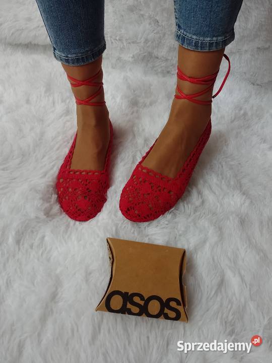 39 ASOS DesignCzerwone baleriny ażurowe z Kraków