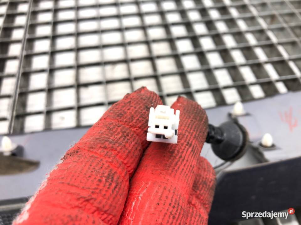 ŚWIATŁO STOP SPOILER MITSUBISHI OUTLANDER II SUV