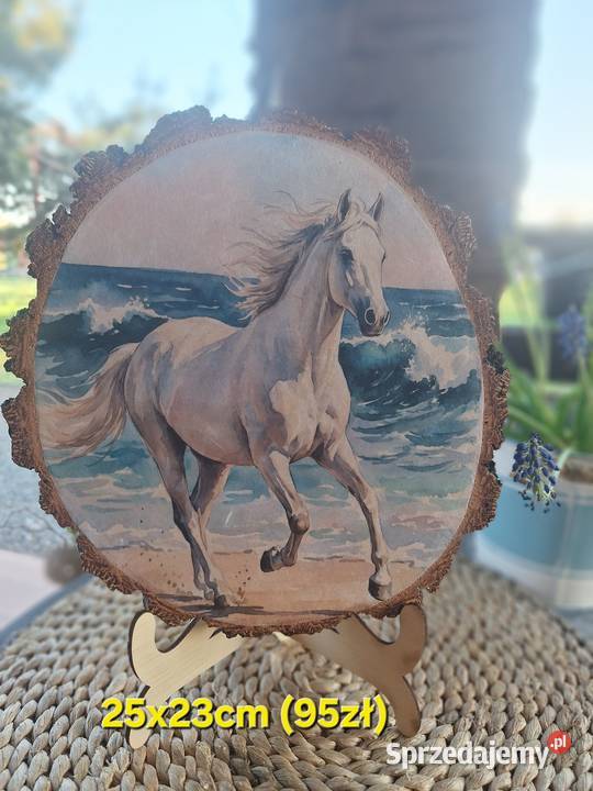 Obraz na drewniekoń w galopie Obrazki i obrazy Strzyżów