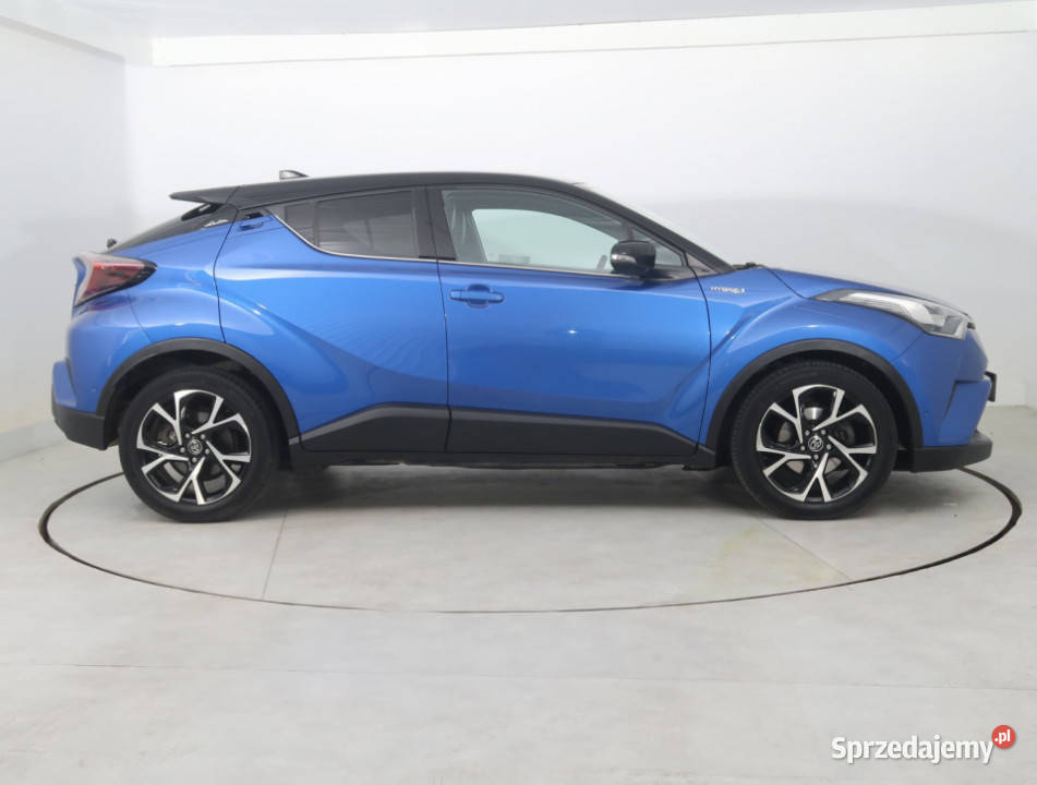 Toyota CHR 18 Hybrid niebieski Bielany Wrocławskie