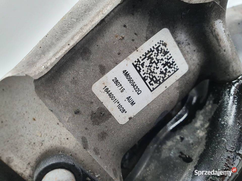 ZWROTNICA PRAWA TYŁ AUDI Q7 4M0505432Q Pozostałe
