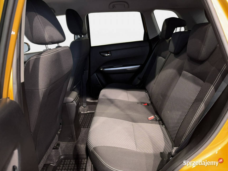 Suzuki Vitara 10 111 M5 2019 r salon I żółty Myślenice