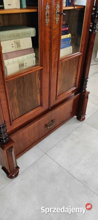 Ekskluzywna biblioteka witryna eklektyczna antyk Łagów