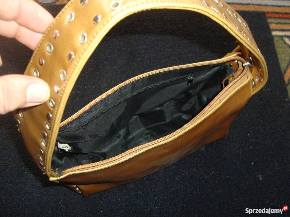 Torebka do ręki na suwak z szerokim paskiem 18cm Ostrołęka