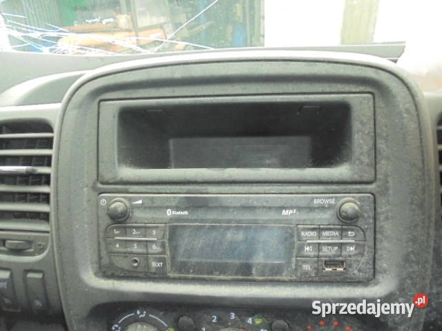 RENAULT Trafic III 16 DCi 125 9 miejsc ET726 uszkodzony Wrocław