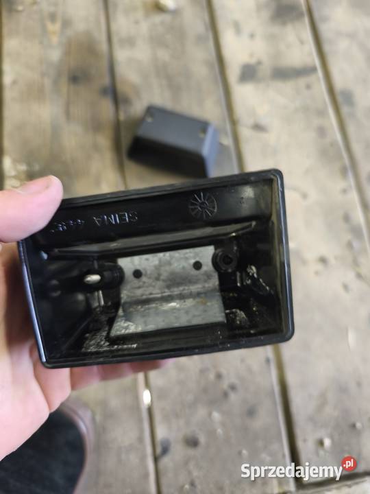 Klosze lamp rejestracji seima kamperprzyczepa Kiekrz