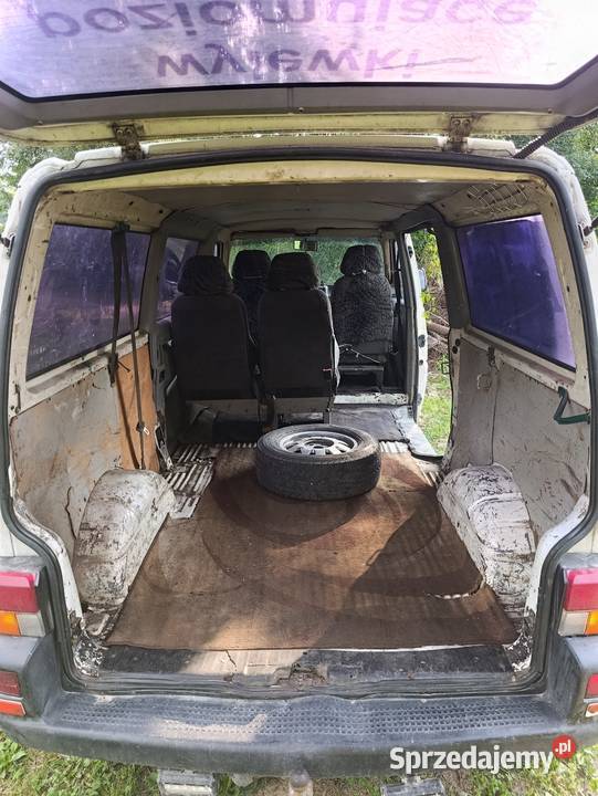 Sprzedam T4 Caravela 1996 radio / CD Strzyżów
