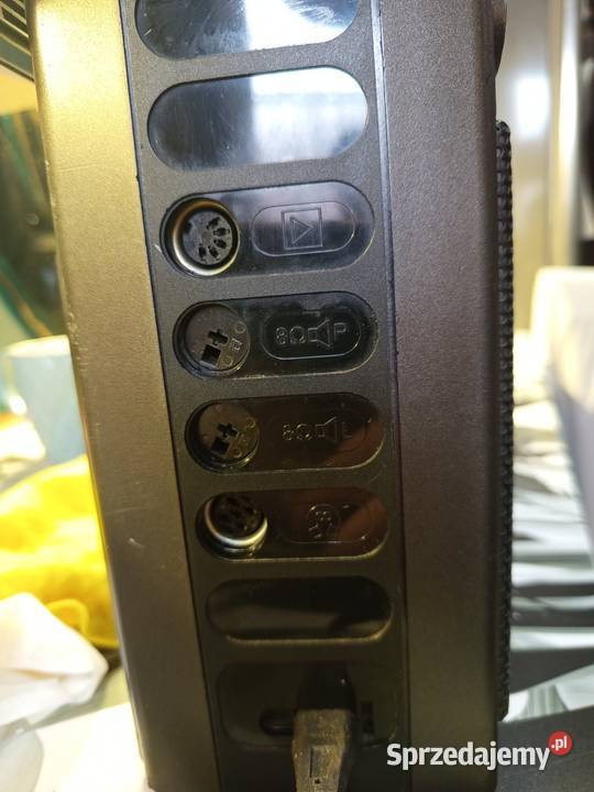 Zabytkowy radiomagnetofon Gliwice