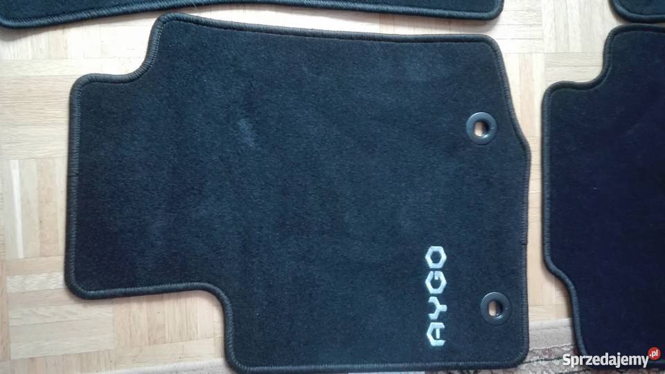 Oryginalne dywaniki welur 4 AYGO II C1 II Akcesoria Warszawa