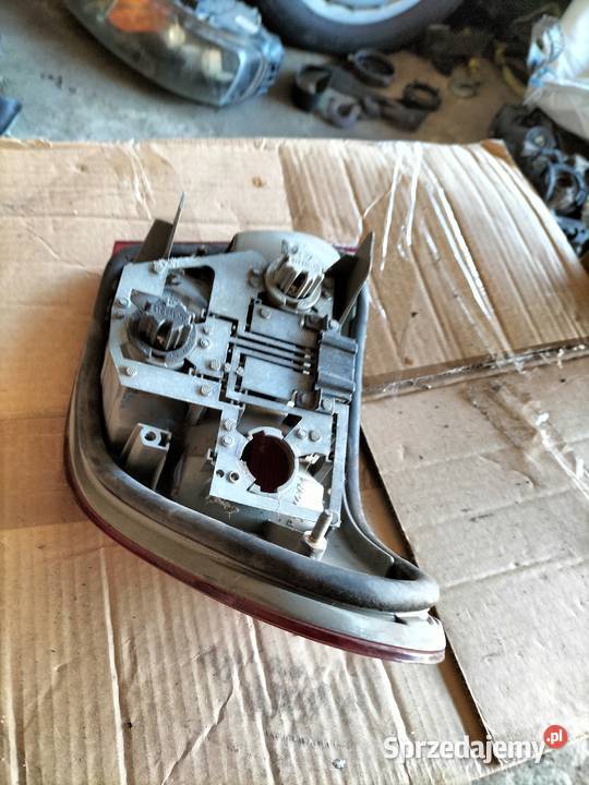 LAMPA PRAWY TYŁ MERCEDES W210 A2108201064 osobowe Kamień-Kolonia