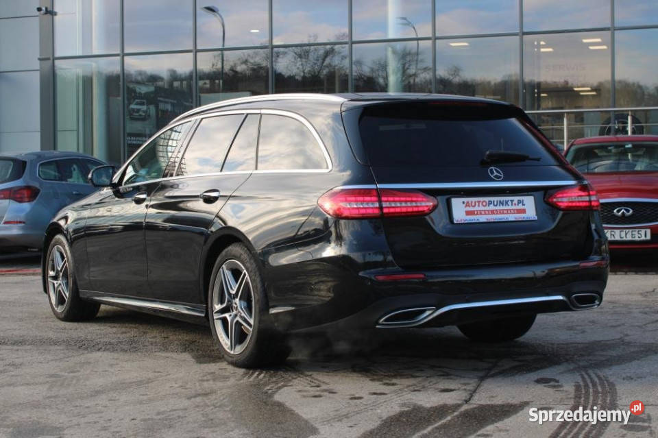 MercedesBenz Klasa E 2021r Hak Multibeam Temp Kraków