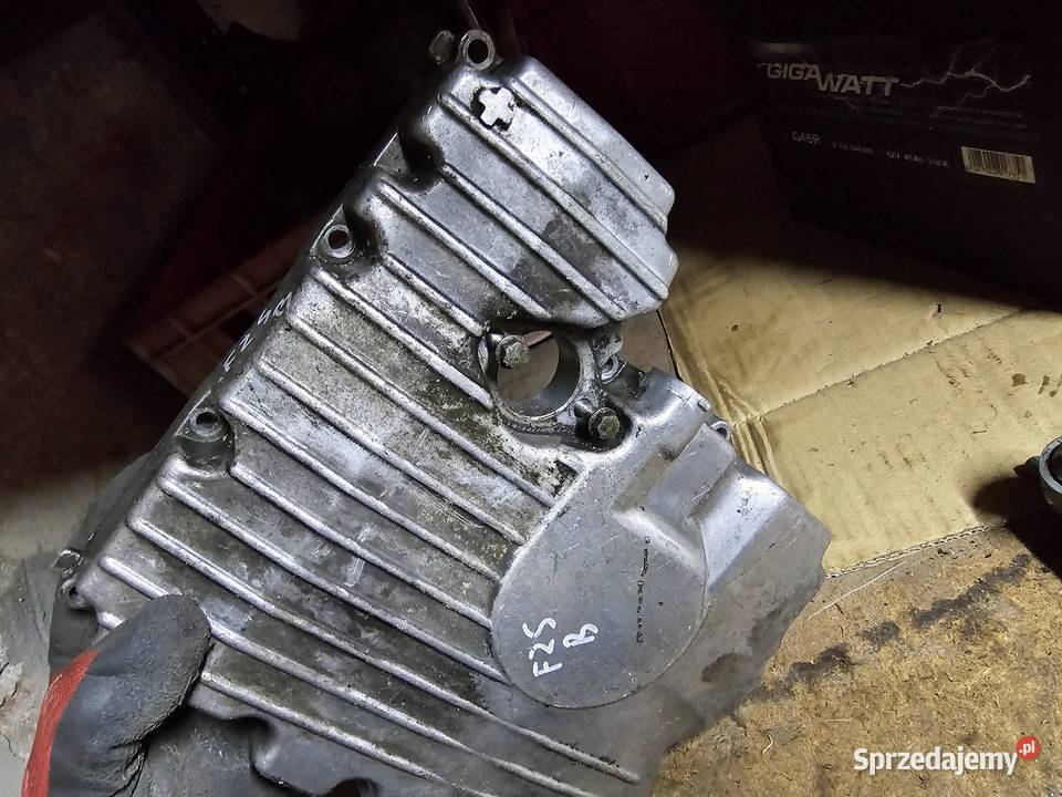 Yamaha FZS 600 Fazer miska oleju olejowa pokrywa Jelenia Góra