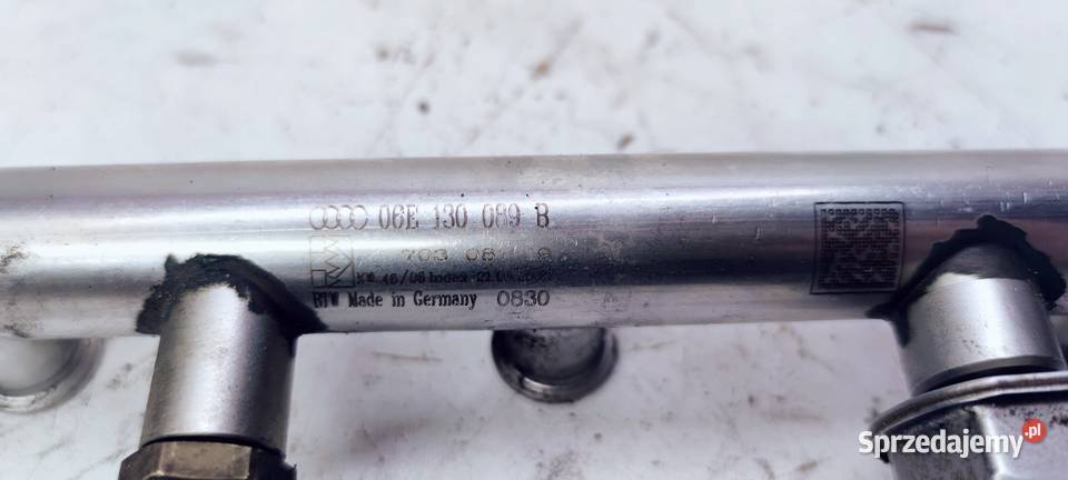 LISTWA WTRYSKOWA AUDI A4 A6 C6 32 FSI 06E13089B osobowe Układ paliwowy Przystajń