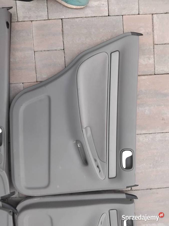 Boczki tapicerka drzwi siwa Audi A4 B5 Grodków