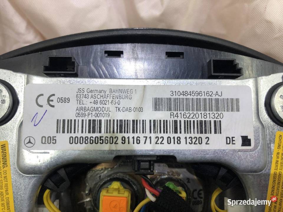 DESKA KOKPIT AIRBAG PASY MERCEDES W204 EUROPA