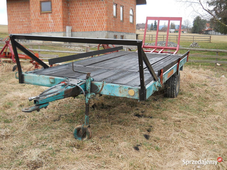 Przyczepa do transportu balli Steyr Przyczepy rolnicze