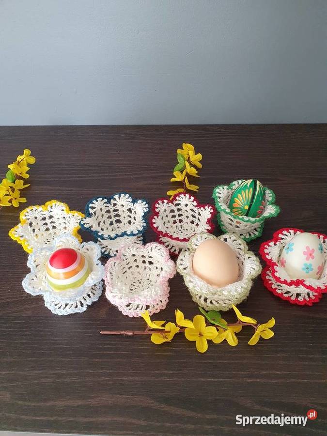 Koszyczek podstawka na jajko pisankę biały Wielkanoc Jastków